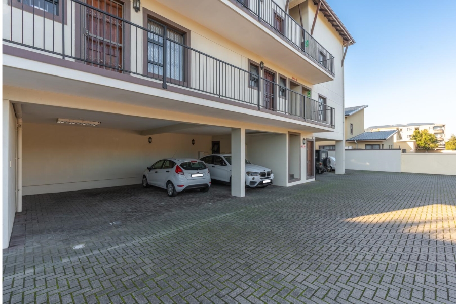 1 Bedroom Property for Sale in Sunridge Western Cape